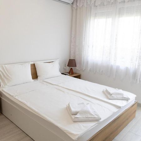 Kris Apartment Sandanski Bagian luar foto