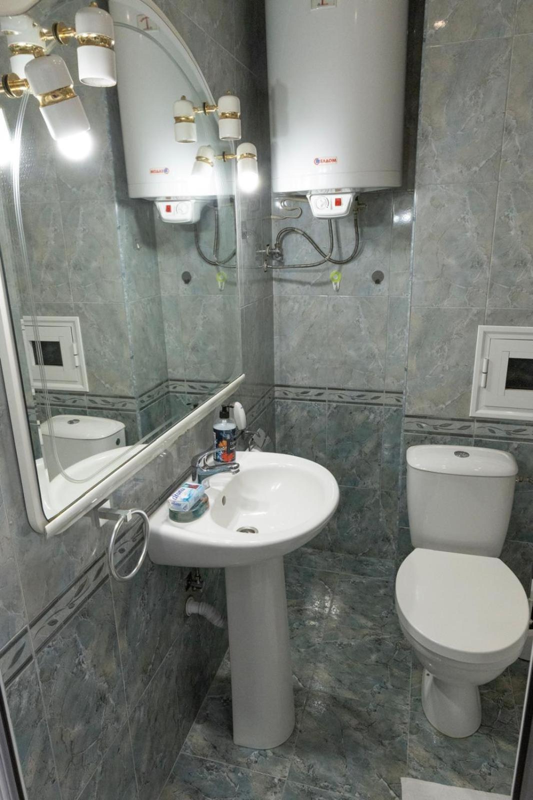 Kris Apartment Sandanski Bagian luar foto