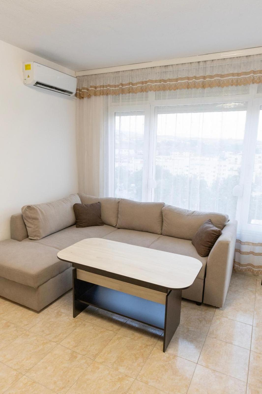 Kris Apartment Sandanski Bagian luar foto